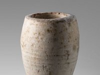 Aeg S 17 a  Aeg S 17, Kanope in Gestalt des Kebechsenuef, Kalkstein, H 23,0 cm, Dm 16,3 cm : Bestandskatalog Ägypten, Museumsfoto: Claus Cordes